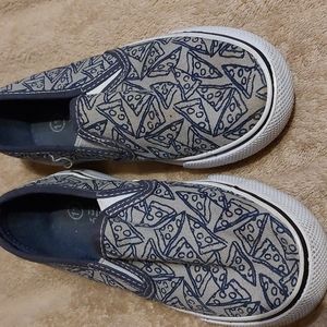 Highland outfitters size 11 pizza print kid's shoes